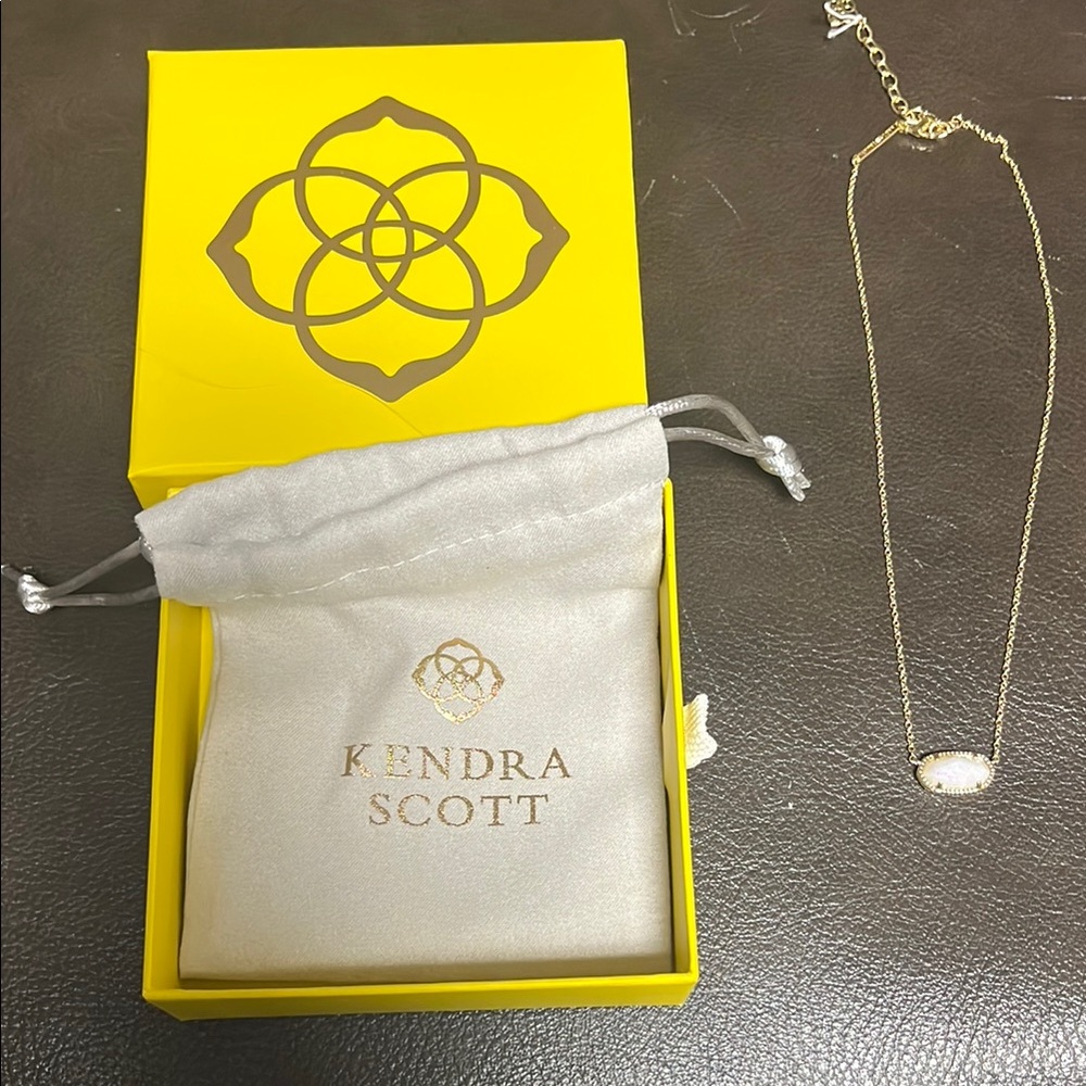 Kendra Scott Elisa Gold Necklace